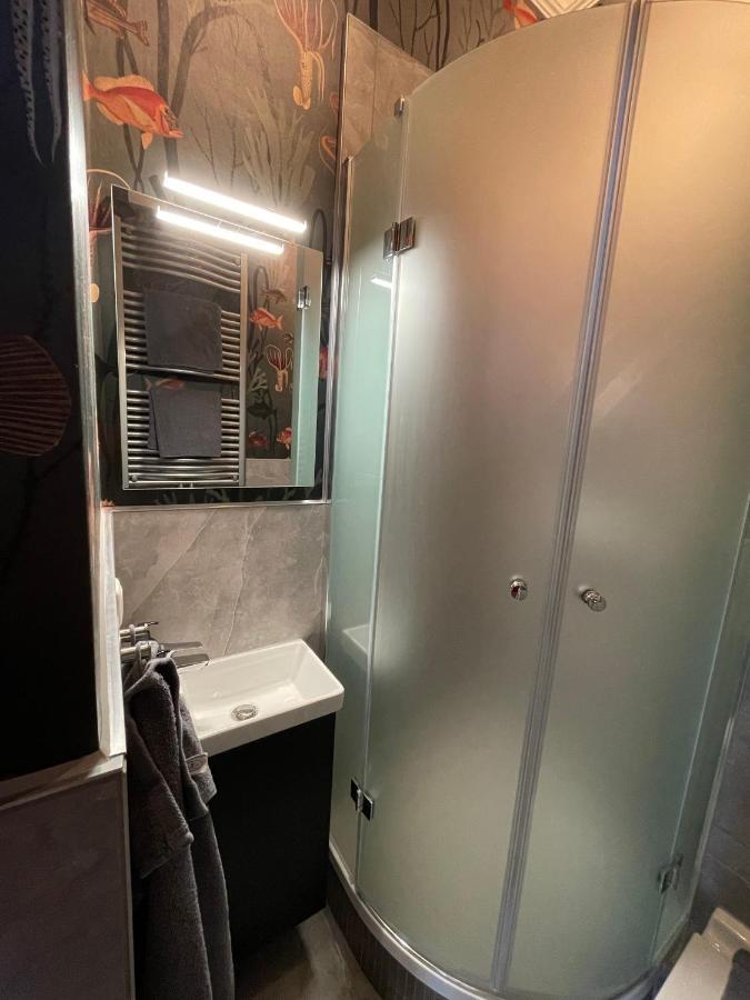 Apartmán Altbaucharme Deluxe Mit Balkon In Zentraler Lage Kiel Exteriér fotografie